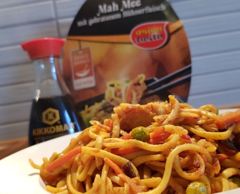 Mah Mee mit Sojasauce
