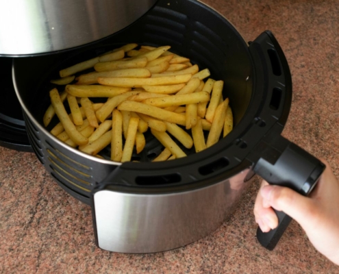Pommes aus der Heißluftfriteuse